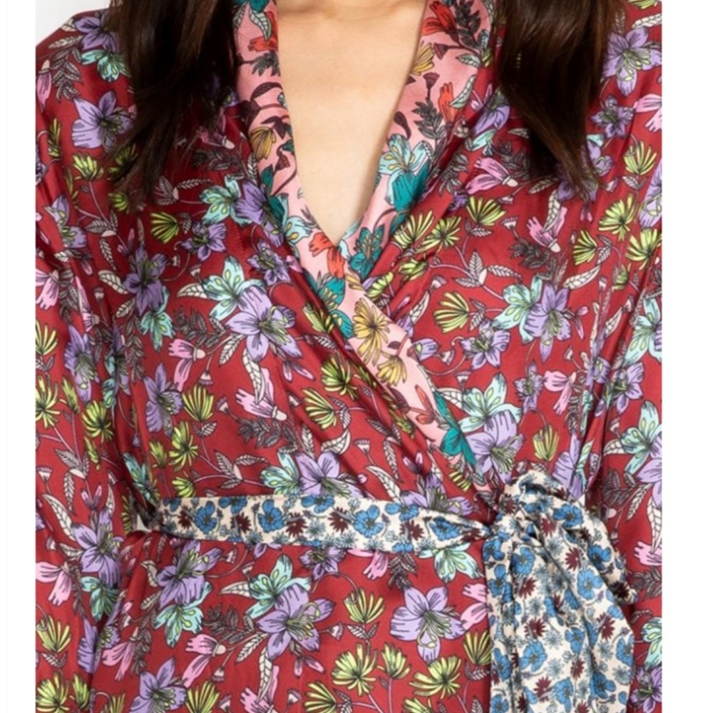 Johnny was PENNY MIXED KIMONO😍😍 - Picture 7 of 9